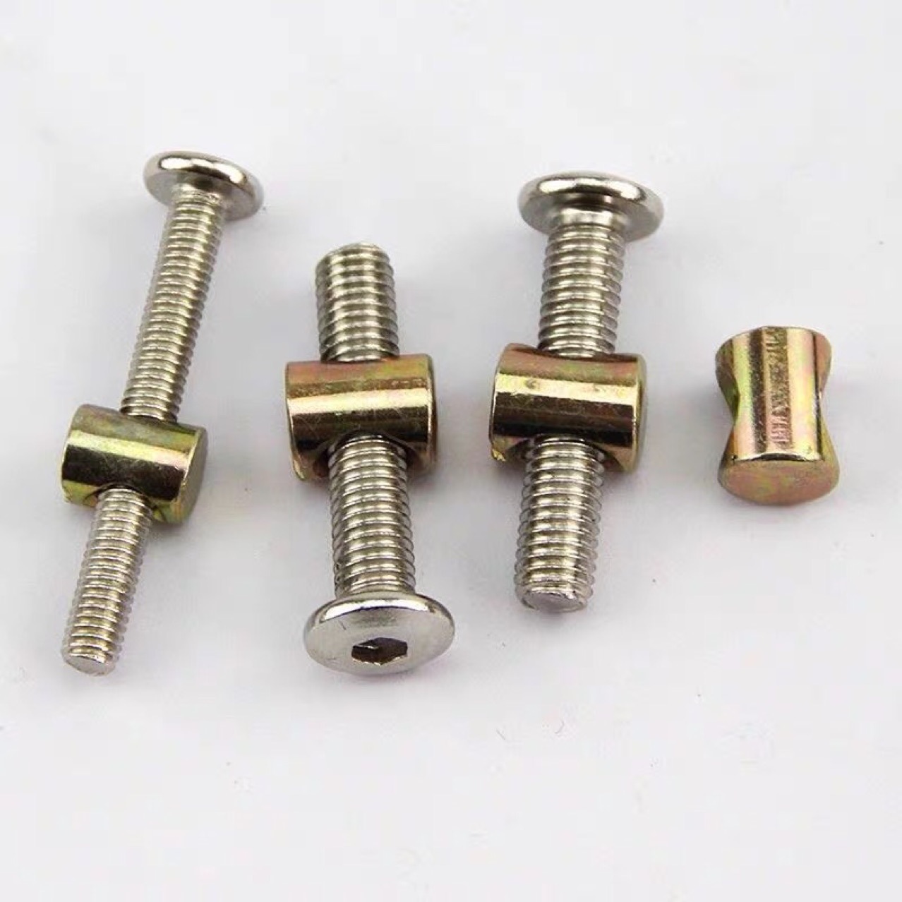 Conjunto de parafusos e porcas - Furniture Hardware Barrel Nut avaliação e preço